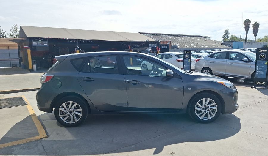 Mazda 3 1.6 V AUTO SPORT SRF BT Hatchback 2014