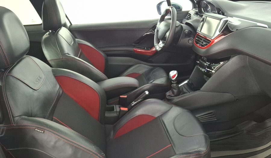 Peugeot 208 1.6 GT NAV MT Hatchback 2014