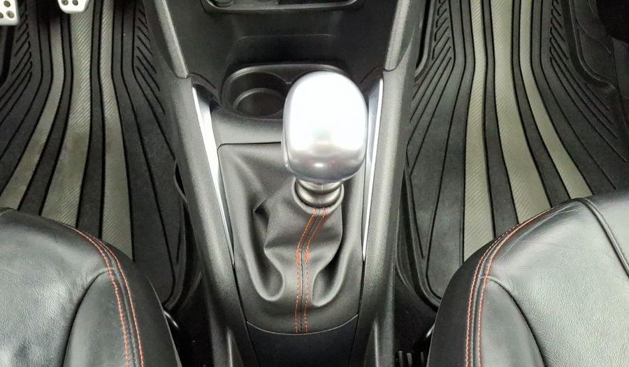 Peugeot 208 1.6 GT NAV MT Hatchback 2014