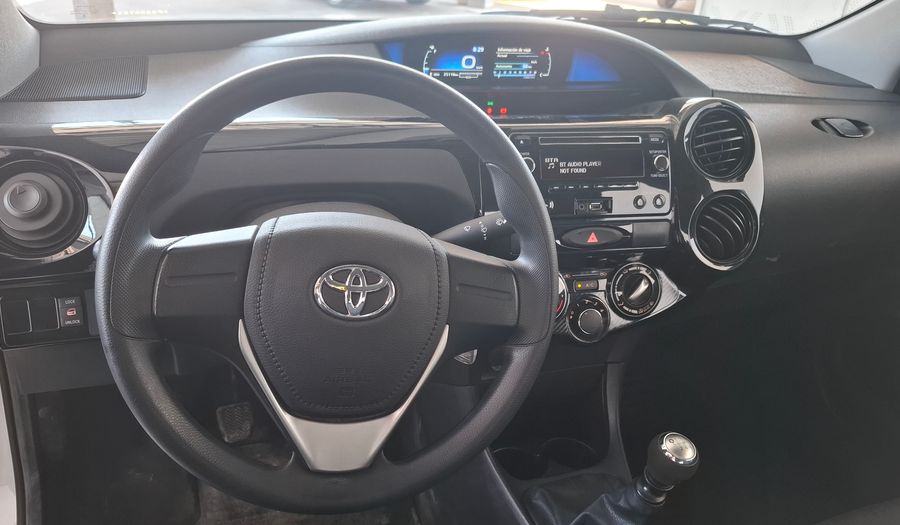 Toyota Etios 1.5 X Sedan 2023