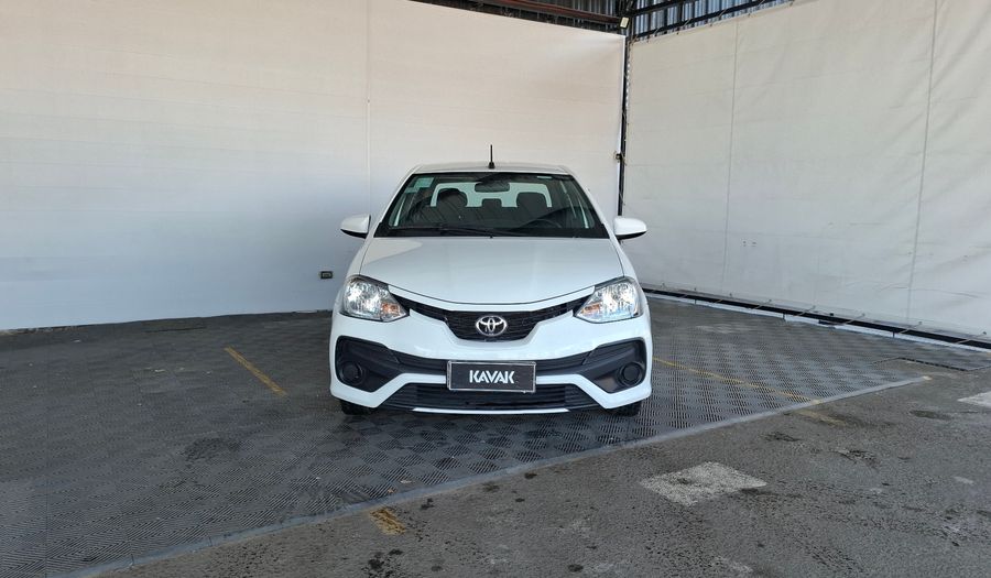 Toyota Etios 1.5 X Sedan 2023