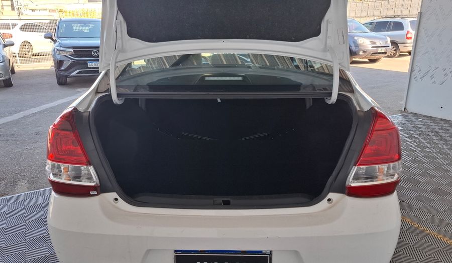 Toyota Etios 1.5 X Sedan 2023