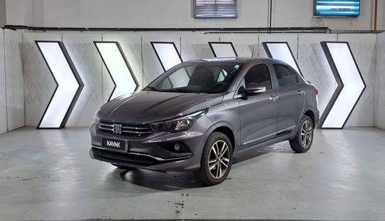 Fiat • Cronos