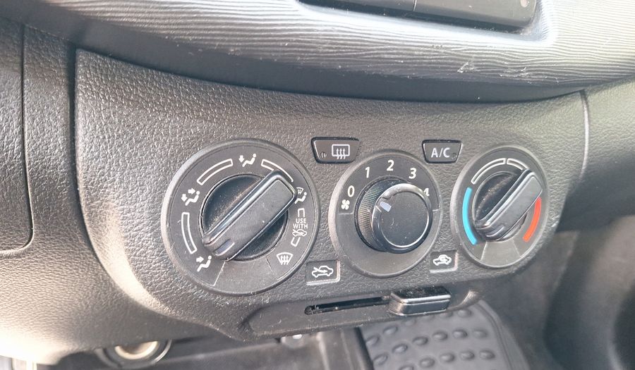 Suzuki Ertiga 1.5 AUTO GL Minivan 2019