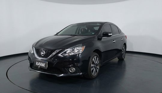 Nissan • Sentra