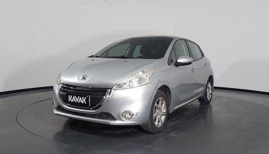 Peugeot • 208