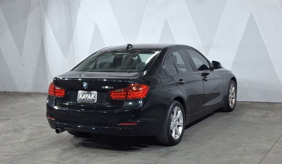 Bmw Serie 3 2.0 320IA Sedan 2015