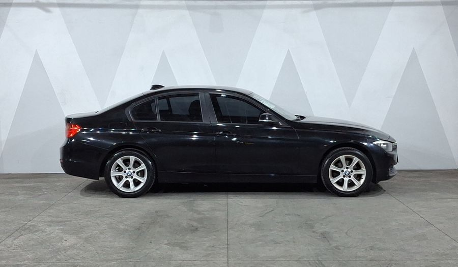 Bmw Serie 3 2.0 320IA Sedan 2015