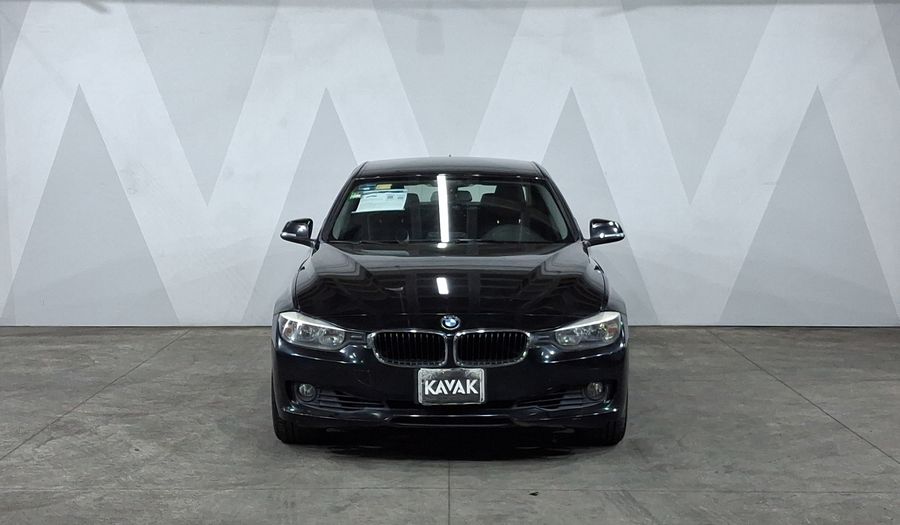 Bmw Serie 3 2.0 320IA Sedan 2015