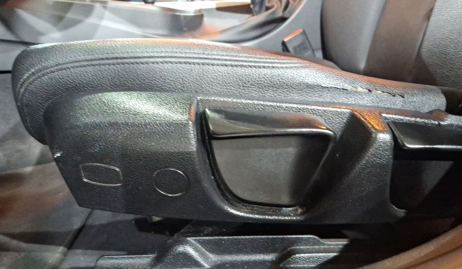 Bmw Serie 3 2.0 320IA Sedan 2015