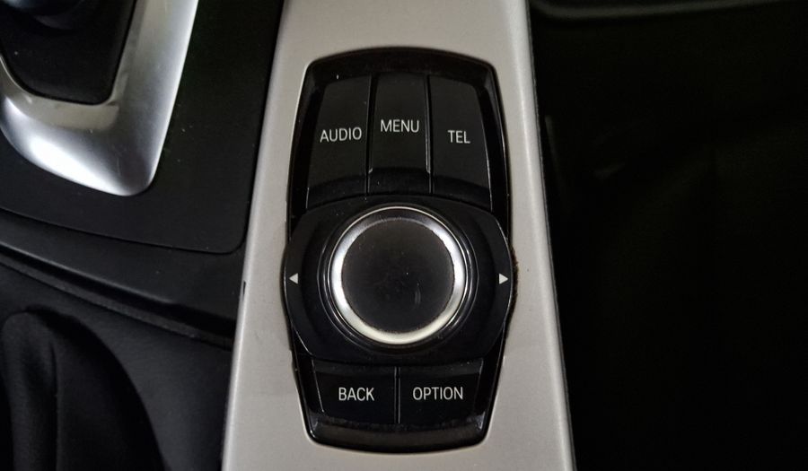 Bmw Serie 3 2.0 320IA Sedan 2015