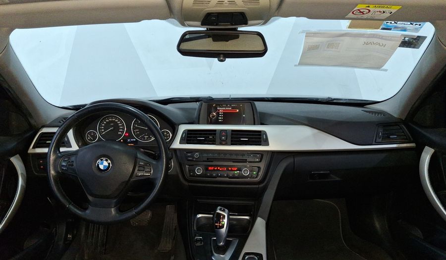 Bmw Serie 3 2.0 320IA Sedan 2015