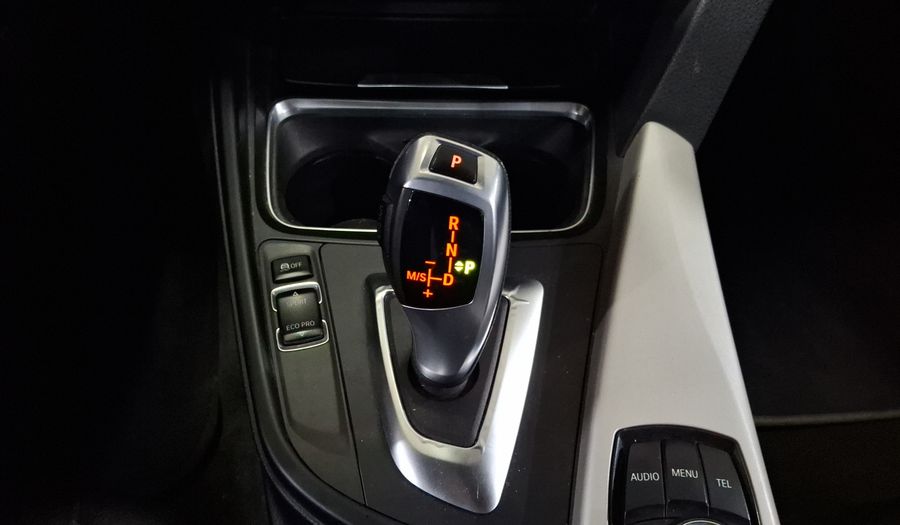 Bmw Serie 3 2.0 320IA Sedan 2015