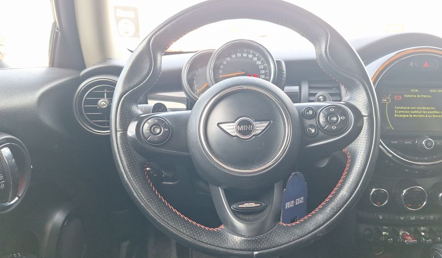 Mini Cooper 2.0 COOPER S AUTO Hatchback 2017