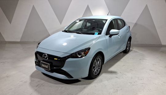 Mazda • Mazda 2