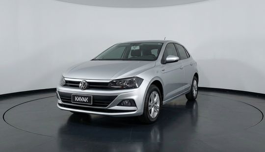 Volkswagen • Polo