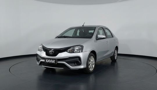 Toyota • Etios