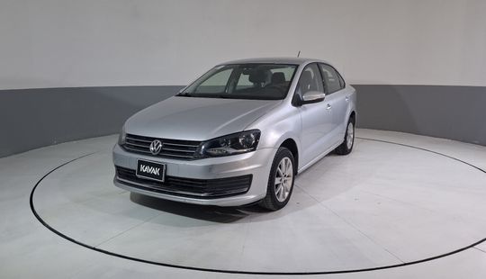 Volkswagen • Vento