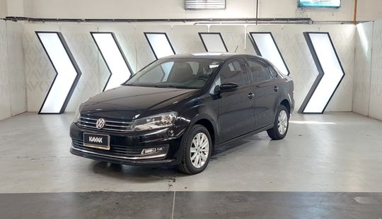 Volkswagen • Polo