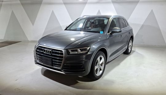 Audi • Q5
