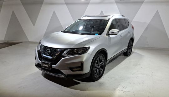 2021 • 64,585 km • Automático
