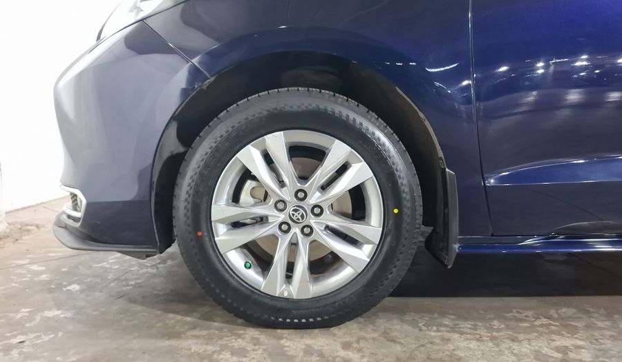 Toyota Sienna 2.5 HEV XLE PIEL AUTO Minivan 2022
