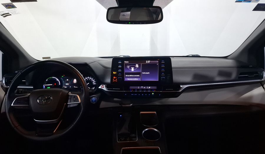 Toyota Sienna 2.5 HEV XLE PIEL AUTO Minivan 2022