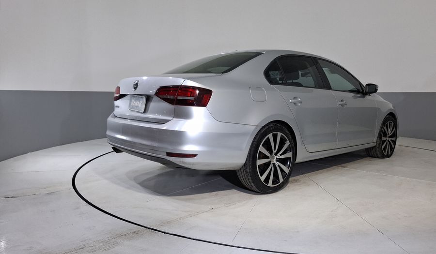 Volkswagen Jetta 2.5 TRENDLINE TIP. Sedan 2016