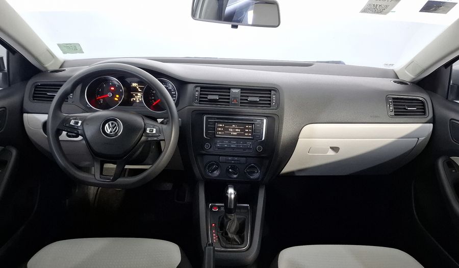 Volkswagen Jetta 2.5 TRENDLINE TIP. Sedan 2016