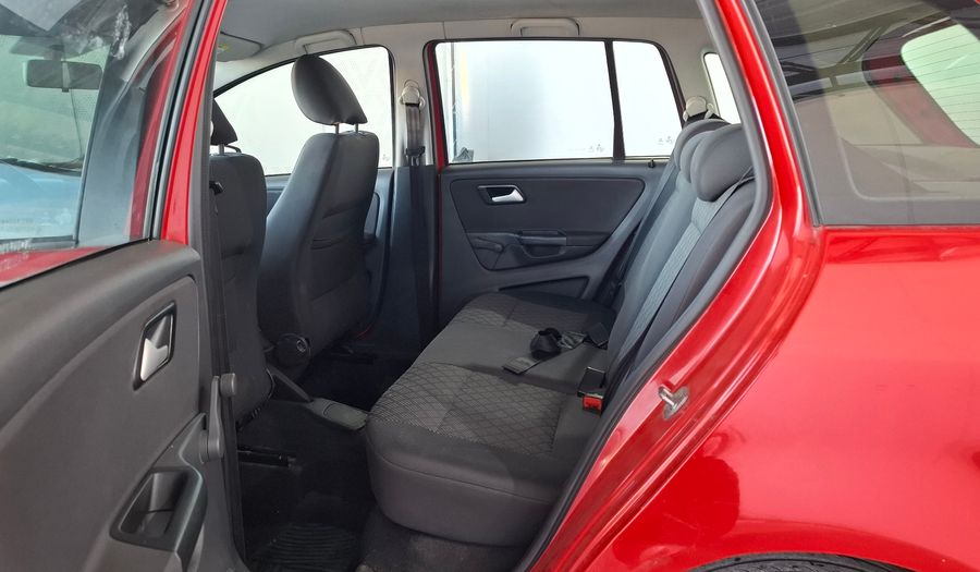 Volkswagen Suran 1.6 COMFORTLINE Wagon 2015