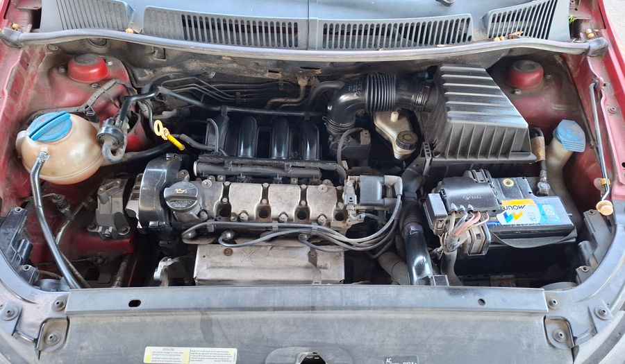 Volkswagen Suran 1.6 COMFORTLINE Wagon 2015