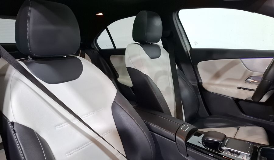 Mercedes Benz Clase A 1.3 200 PROGRESSIVE DCT Sedan 2020