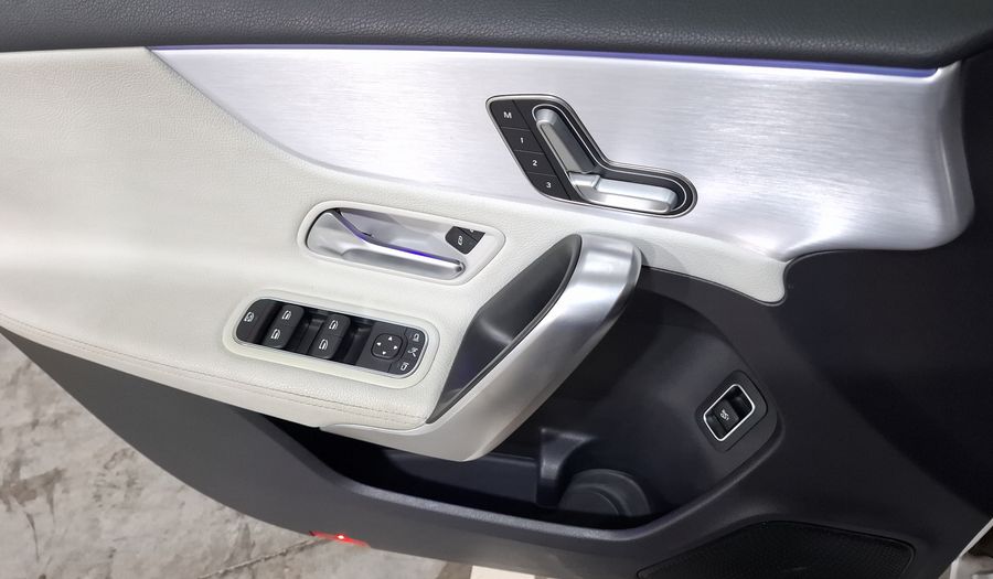 Mercedes Benz Clase A 1.3 200 PROGRESSIVE DCT Sedan 2020