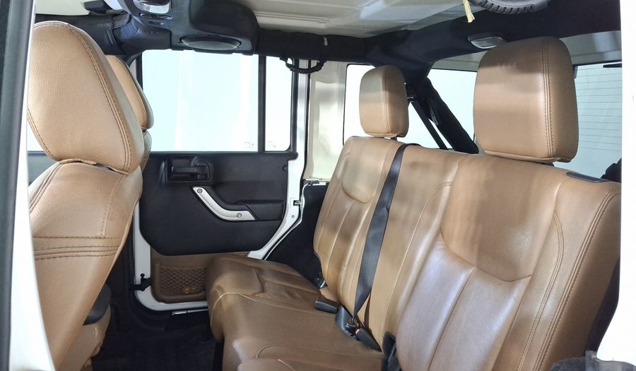Jeep Wrangler 3.6 UNLIMITED SAHARA 4WD AUTO Suv 2014