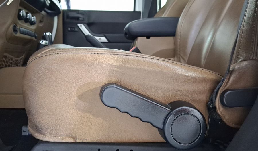 Jeep Wrangler 3.6 UNLIMITED SAHARA 4WD AUTO Suv 2014