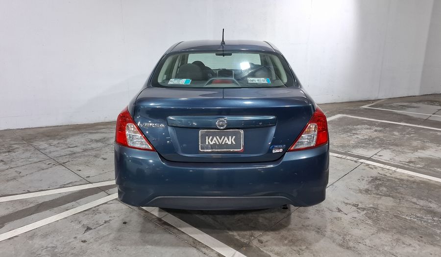 Nissan Versa 1.6 ADVANCE TA AC Sedan 2015