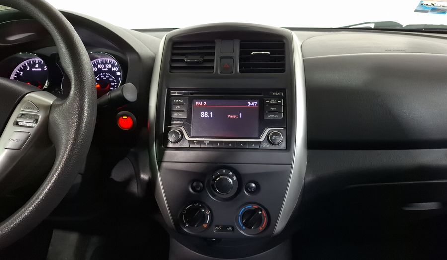 Nissan Versa 1.6 ADVANCE TA AC Sedan 2015