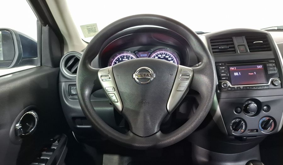 Nissan Versa 1.6 ADVANCE TA AC Sedan 2015