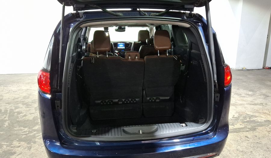 Chrysler Pacifica 3.6 LIMITED PLATINUM AUTO Minivan 2018