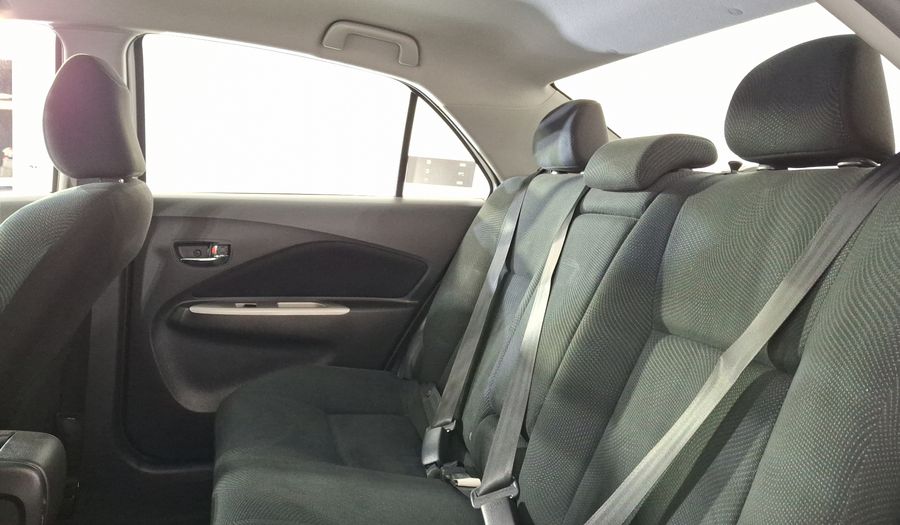 Toyota Yaris 1.5 SEDAN PREMIUM MT Sedan 2016