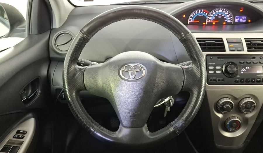 Toyota Yaris 1.5 SEDAN PREMIUM MT Sedan 2016