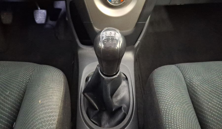 Toyota Yaris 1.5 SEDAN PREMIUM MT Sedan 2016