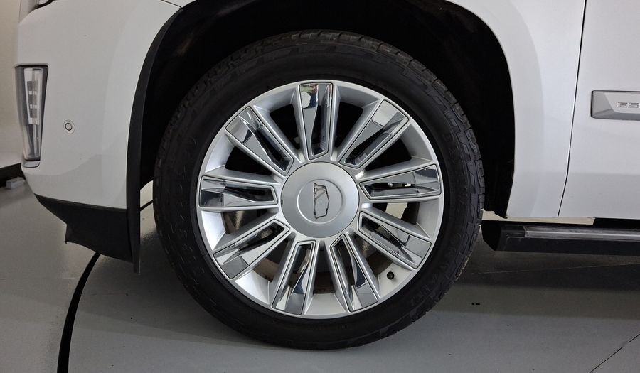 Cadillac Escalade 6.2 PLATINUM P AUTO 4WD ESV Suv 2020