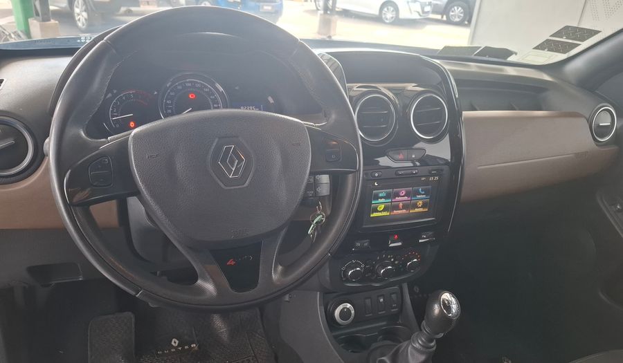 Renault Duster 2.0 PRIVILEGE 4WD Suv 2017