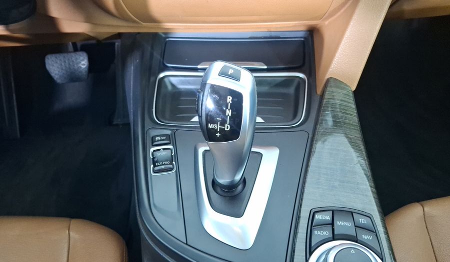 Bmw Serie 3 2.0 328IA LUXURY LINE Sedan 2013