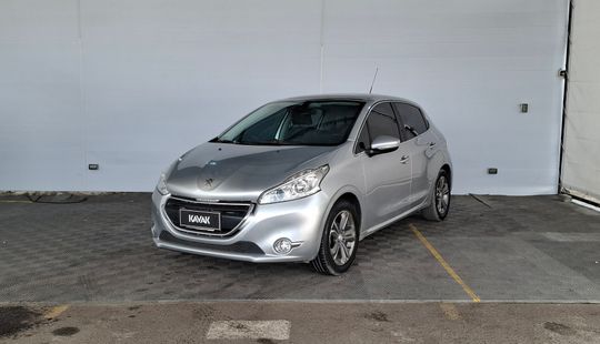 Peugeot • 208