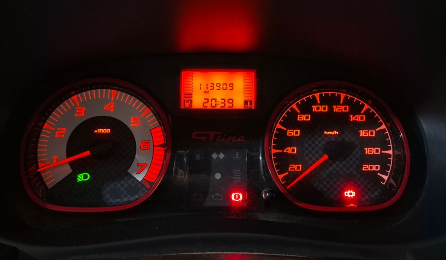 Renault Sandero 1.6 GT LINE Hatchback 2013