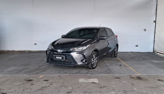 Toyota • Yaris