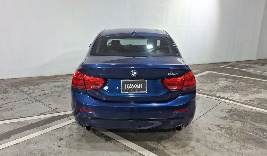 Bmw Serie 1 2.0 120IA SPORT LINE AUTO Sedan 2019