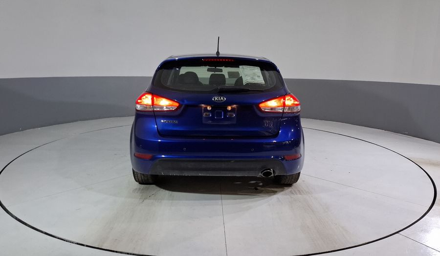 Kia Forte 2.0 EX Hatchback 2018